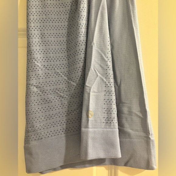 Lululemon Breeze By Long Sleeve - Picture 3 of 4